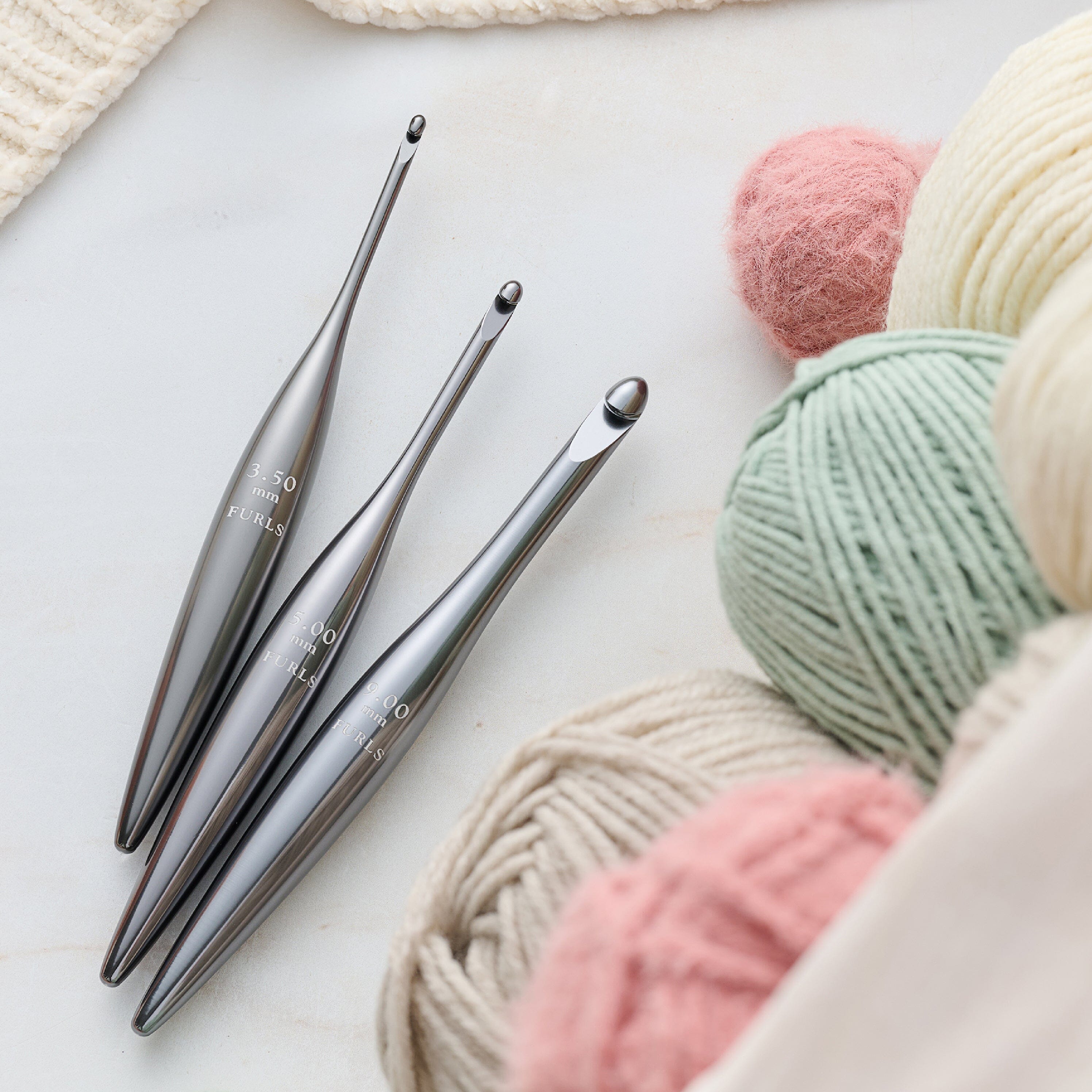 Graphite Streamline® Metal Crochet Hook Streamline Metal FurlsCrochet 